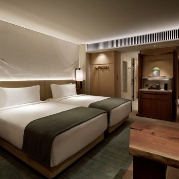 rooms_DeluxeRoom_Twin-min